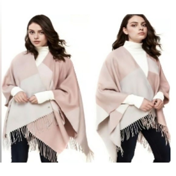 Soia & Kyo Yadira Woven Scarfigan Shawl Poncho Fringe Color Block Tan Blush OS - Picture 2 of 9
